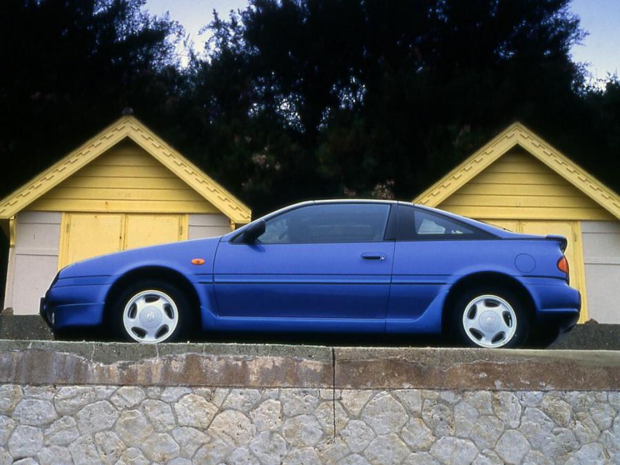  Nissan 100NX 1990 года  (фото 3 из 5)